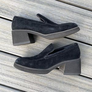 90’s Hush Puppies Block Heels 😍